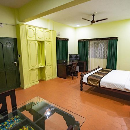 Krishna Beach Resort カンヌール エクステリア 写真