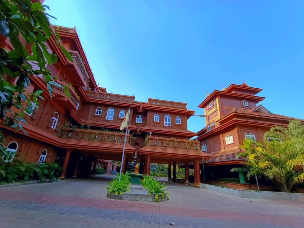Krishna Beach Resort カンヌール エクステリア 写真