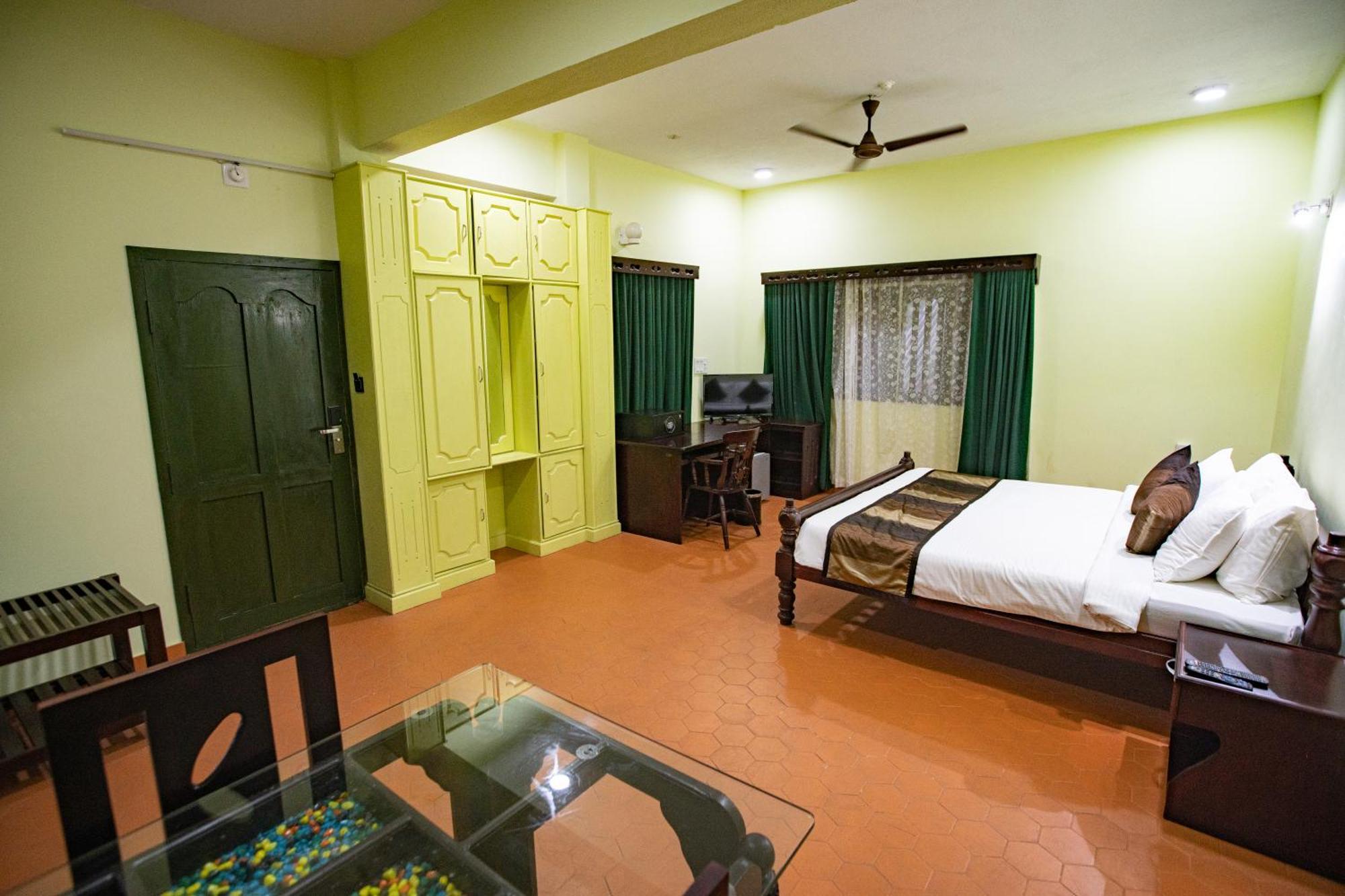 Krishna Beach Resort カンヌール エクステリア 写真